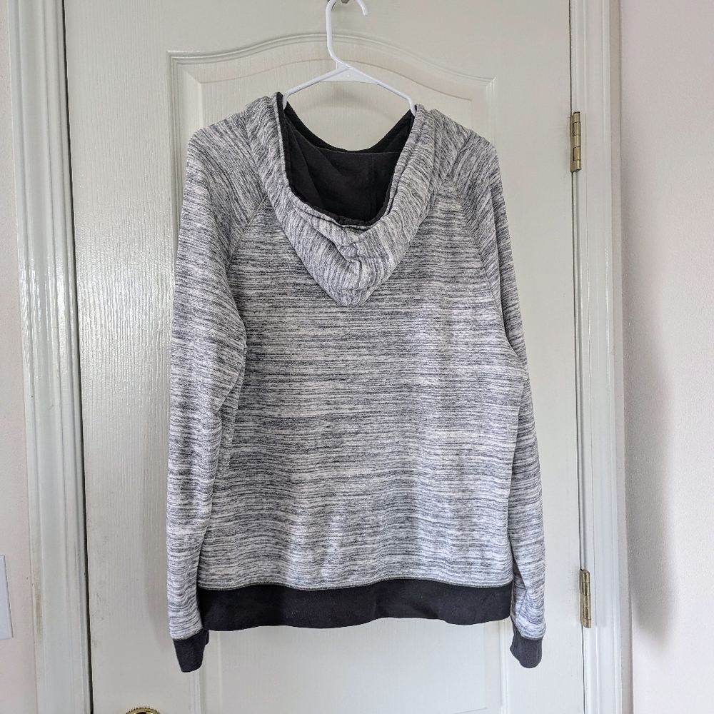 Reebok white and gray hoodie, size XL - Picture 2 of 4